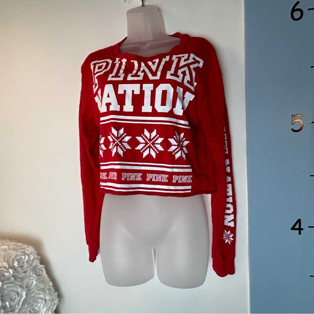 Pink Victoria's Secret Red White Snowflake PINK Nation Crop T-Shirt Medium